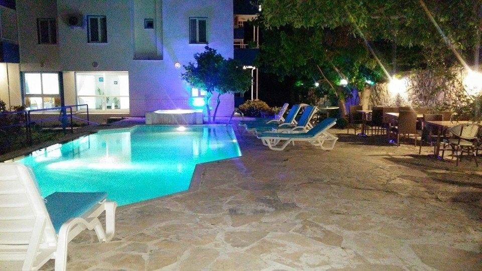 Parla Apart Hotel Кешме Экстерьер фото