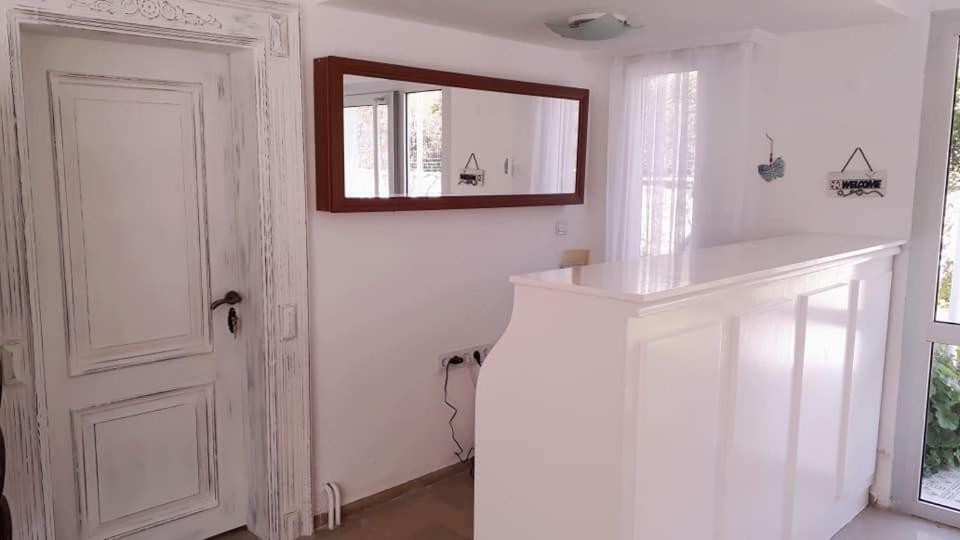 Parla Apart Hotel Кешме Экстерьер фото