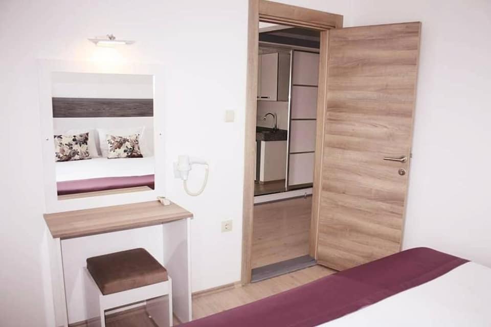 Parla Apart Hotel Кешме Экстерьер фото